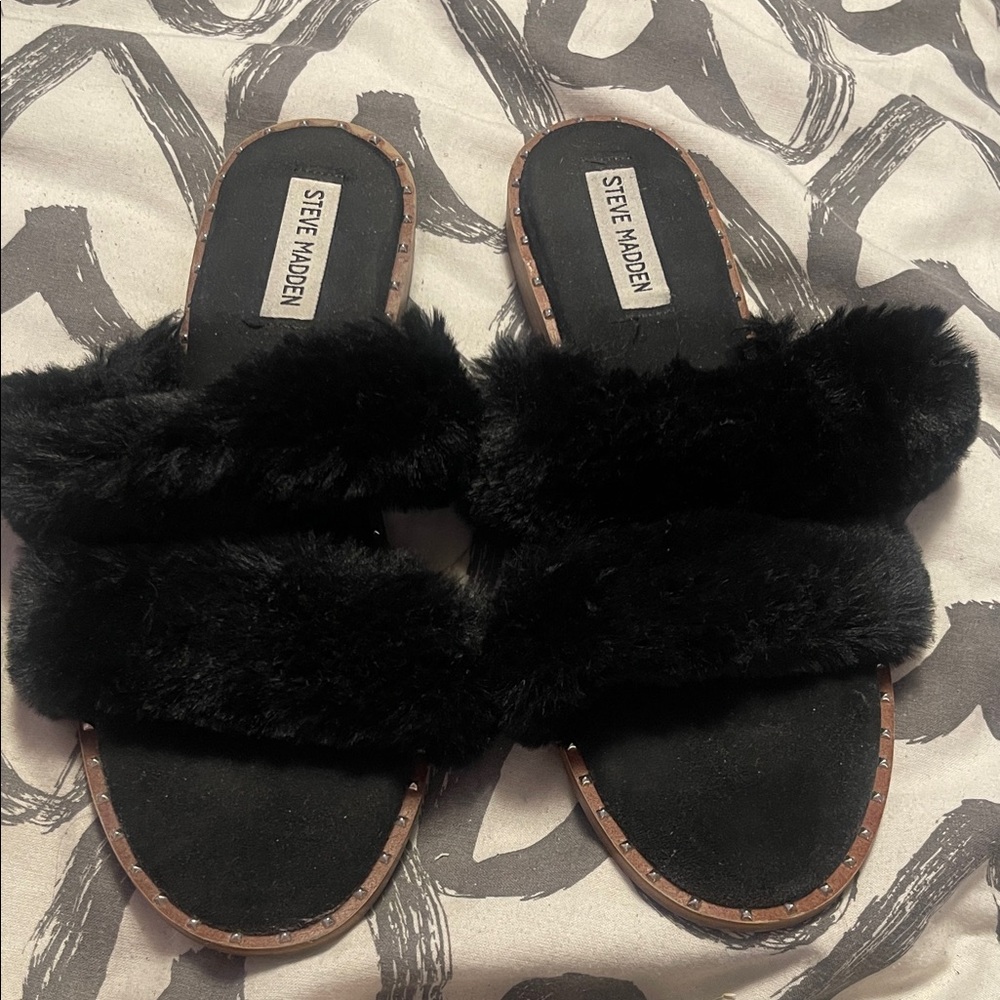Steve Madden Black Fuzzy Slippers
